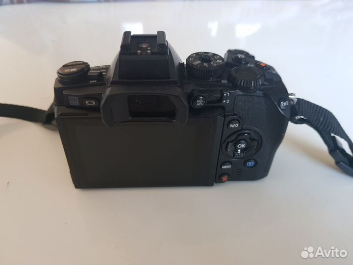 Olympus OM-D E-M1 (Body)