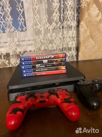 Игровая приставка ps4 slim