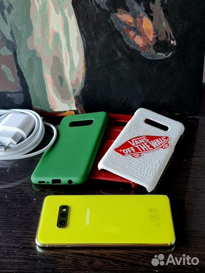 Samsung Galaxy S10e, 6/128 ГБ