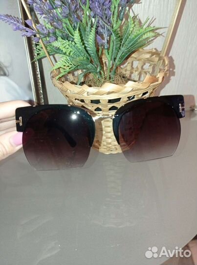 Солнцезащитные очки женские