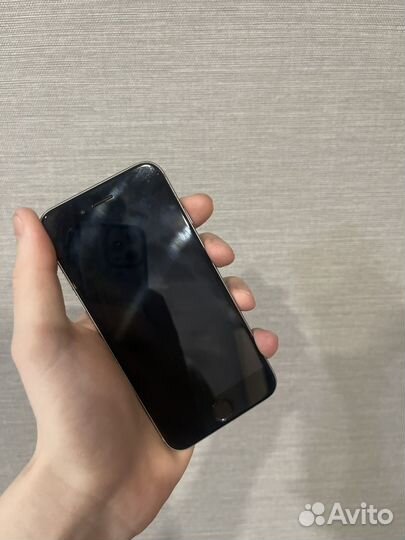 iPhone 6S, 32 ГБ