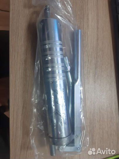 Шприц для нагнетания смазки Hans 716