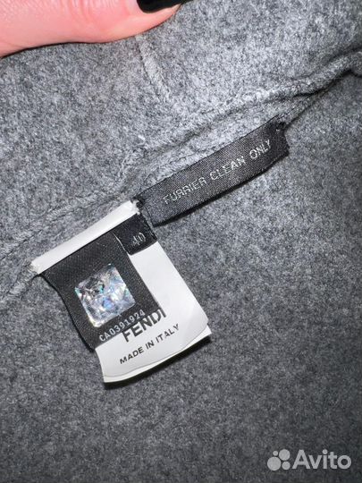 Пальто fendi