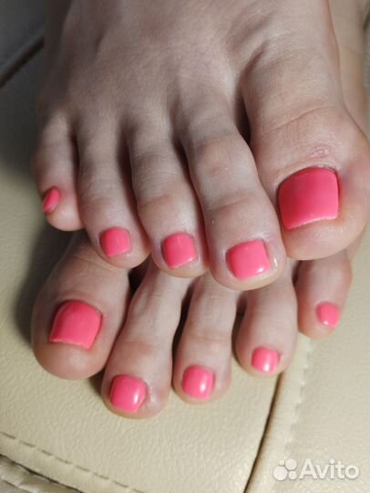 Модель на педикюр