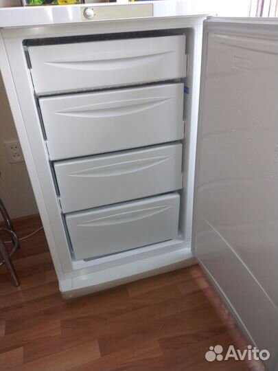 Холодильник indesit