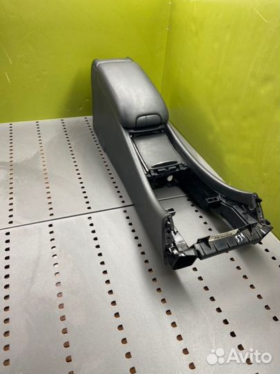 Центральная консоль Mercedes-Benz C-Class W203