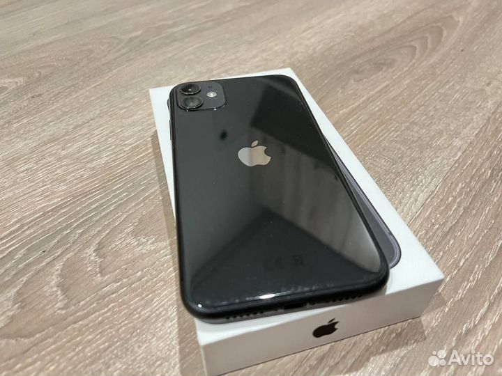 iPhone 11, 64 ГБ