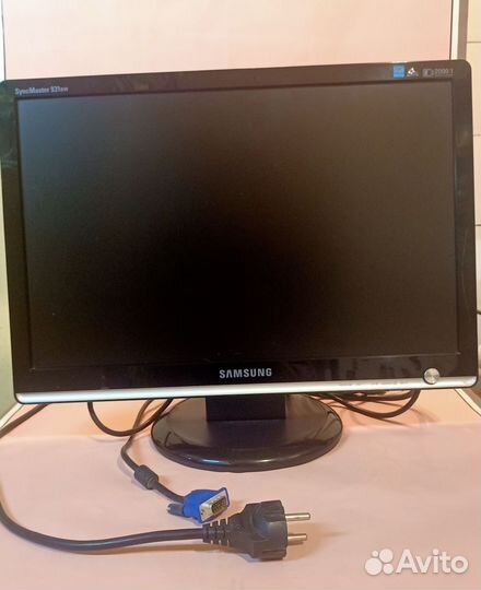 Монитор Samsung