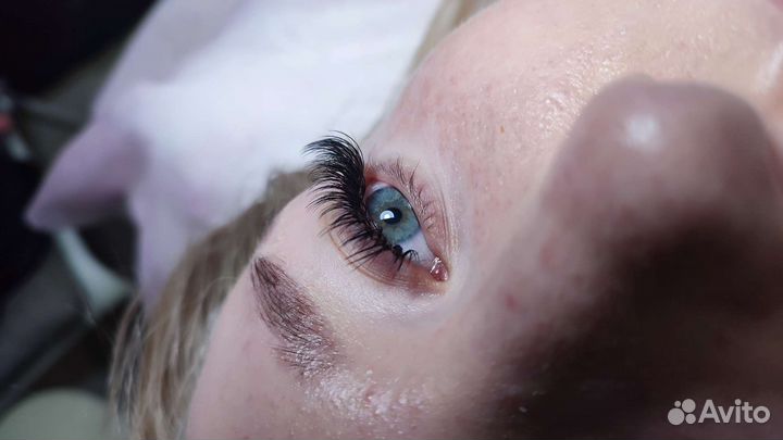 Бров, наращивание ресниц