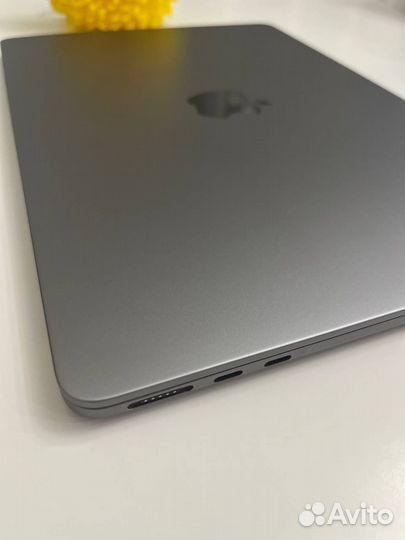 Macbook air 13 m2 512
