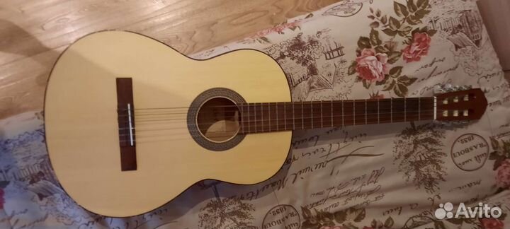 Классическая гитара cort AC100