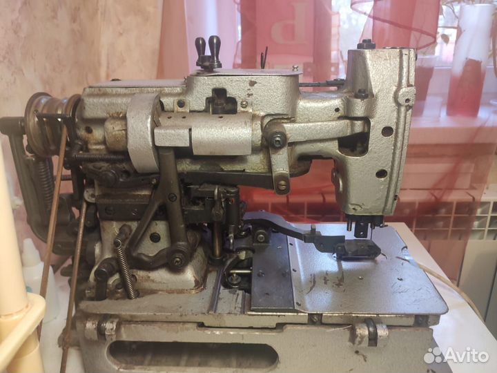 Петельная промышленная машинка