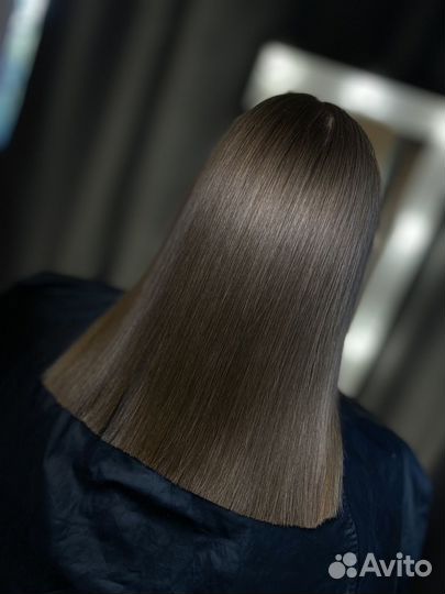 Кератиновое выпрямление волос