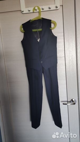 Костюм на мальчика школьная форма 128 р