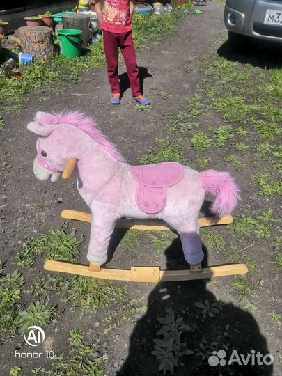 Лошадка качалка музыкальная