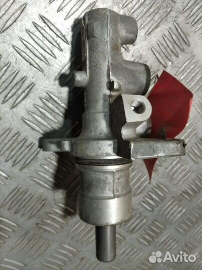 Цилиндр тормозов главный Bmw X5 e53 2000-2007