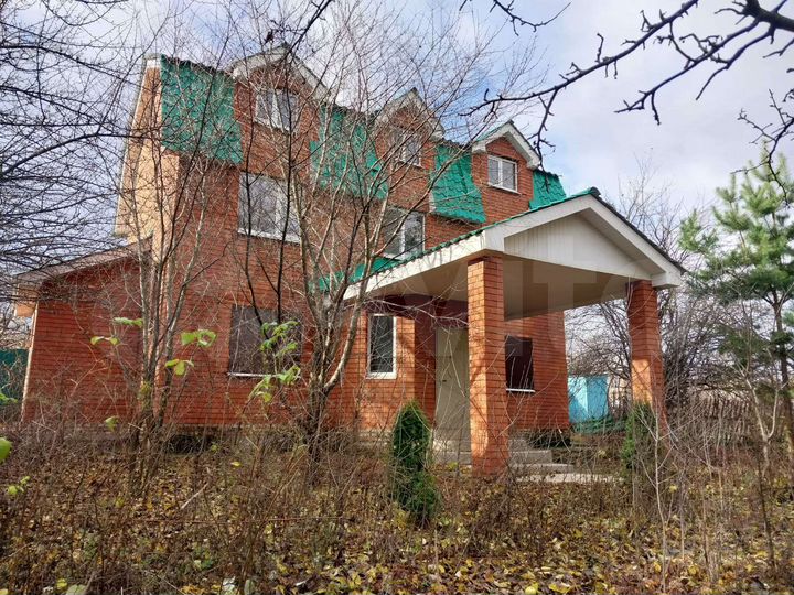 Дом 190 м² на участке 7 сот.