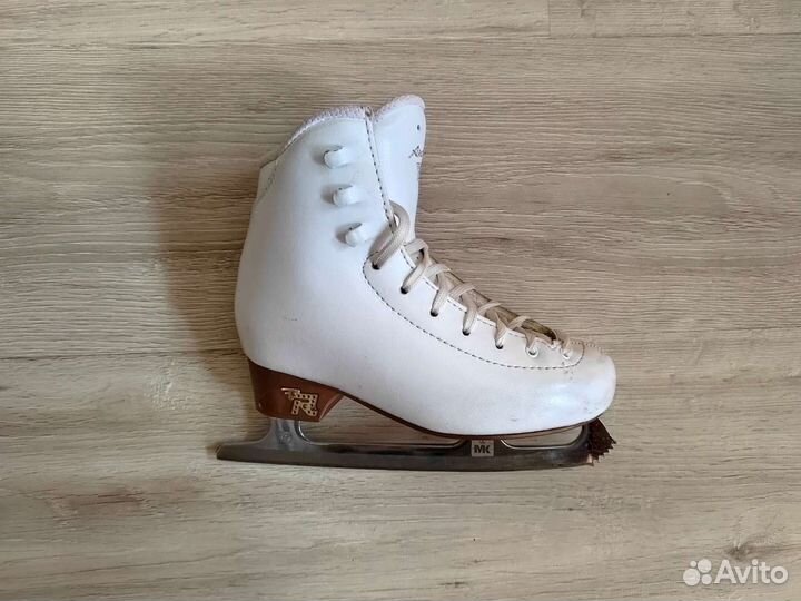 Фигурные коньки risport antares