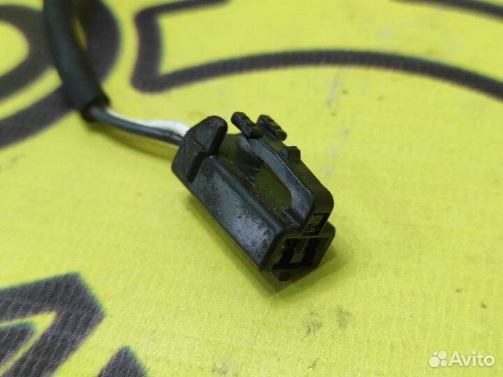 Провод датчика ABS задний правый Toyota Harrier