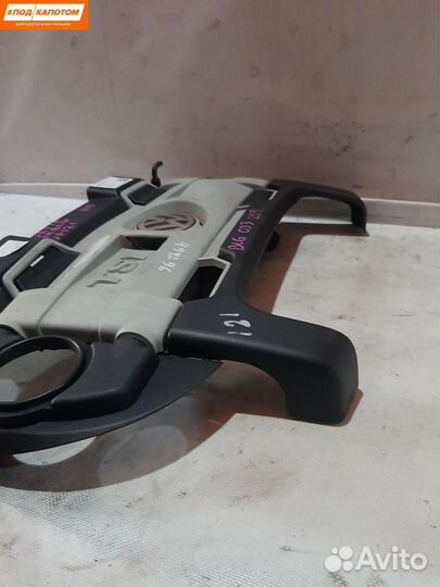 Декоративная крышка двигателя Volkswagen Golf