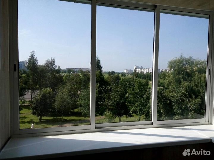 Алюминиевые раздвижные конструкции