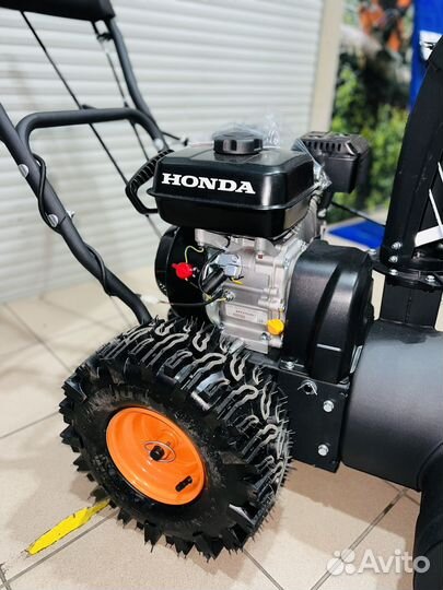 Снегоуборщик Honda HSS 569