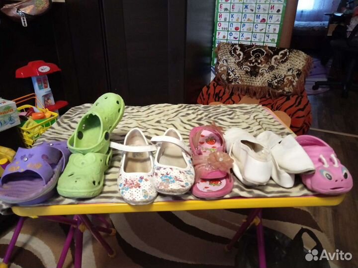 Продам обувь для девочки