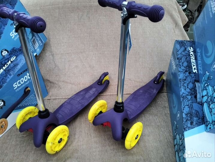 Самокат детский новый