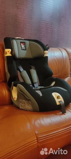 Детское автомобильное кресло
