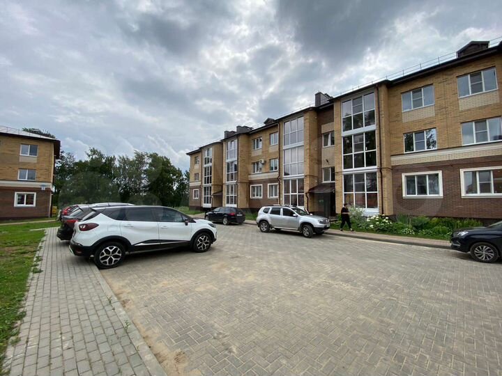 1-к. квартира, 40 м², 1/3 эт.