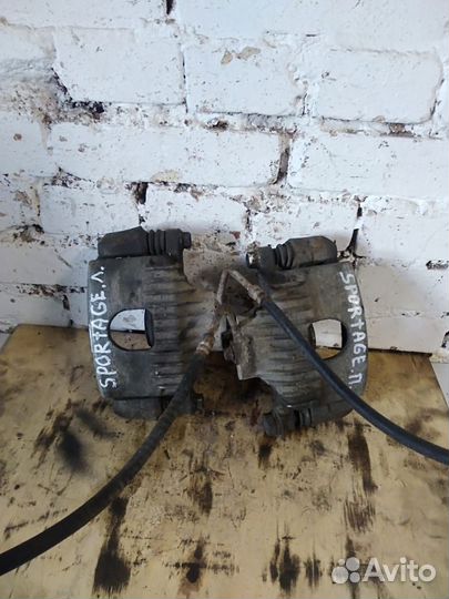 Суппорт передний Kia Sportage