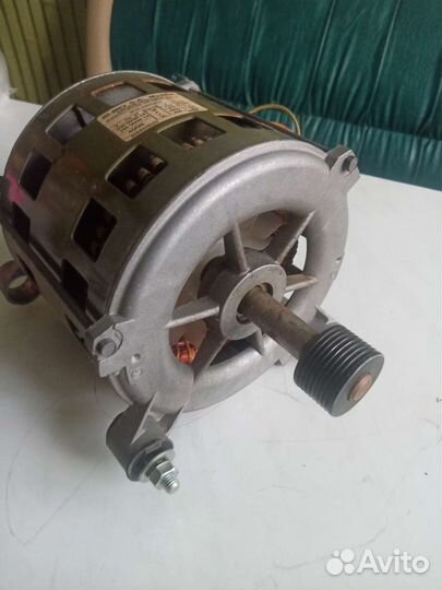 Двигатель от стиральной машины siemens(испания)