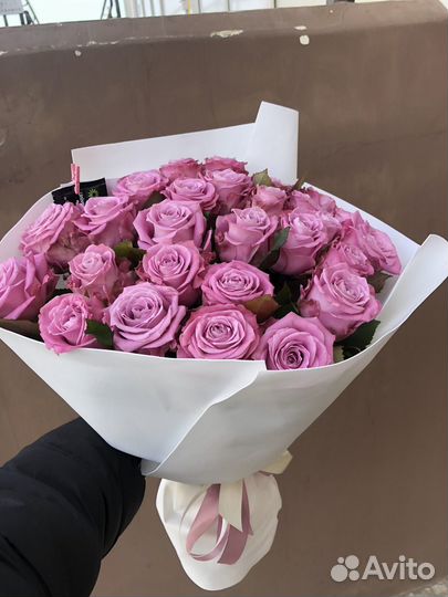 Букет 25 сиреневых роз