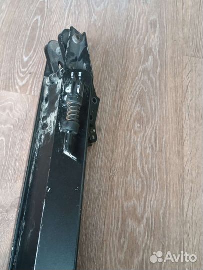 Электросамокат в разборе