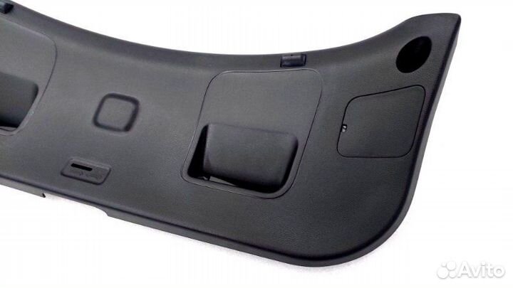 Обшивка двери багажника Hyundai I30 GD G4FG 2014