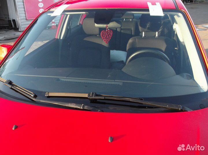 Лобовое стекло Мазда 3