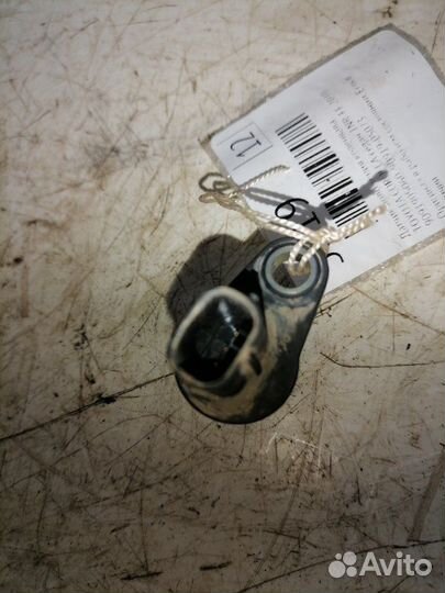 Датчик положения коленвала Toyota Corolla седан