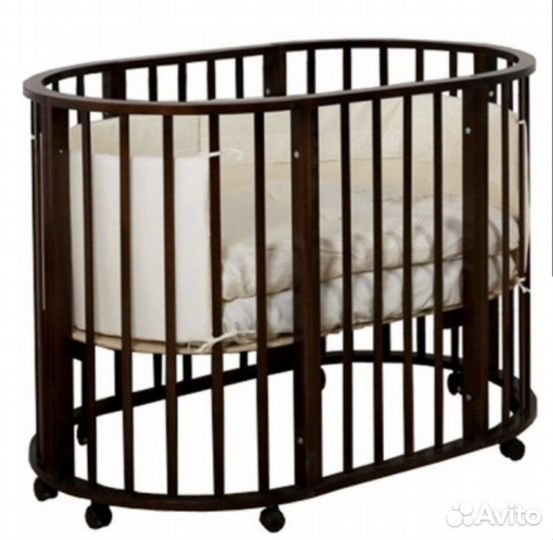 Кровать детская с матрасами