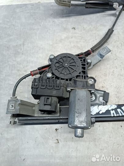 Стеклоподъёмник передний левый Ford Mondeo 3