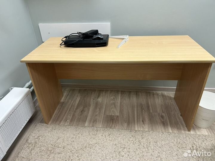Офисная мебель стол