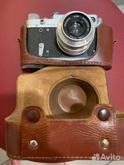 Пленочный фотоаппарат Зоркий 2С