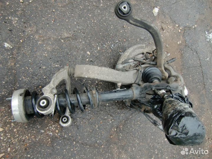 Поворотный кулак BMW X5 E70 X6 E71