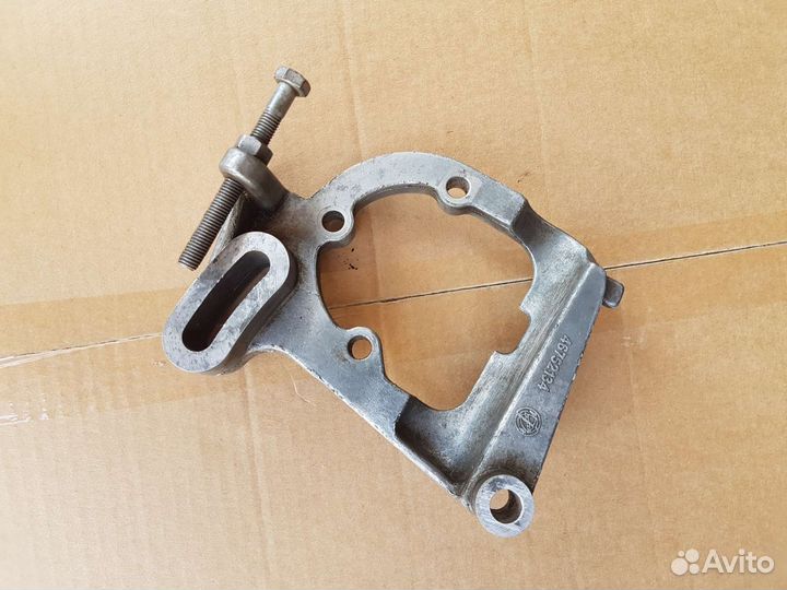 Кронштейн гур 1,4 Fiat Doblo