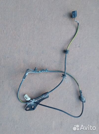 Провод датчика ABS задний прав Toyota Corolla 150