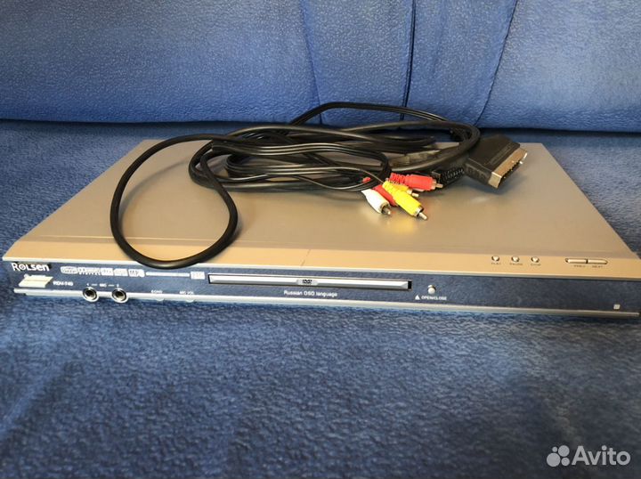 DVD плеер Rolsen rvd-740