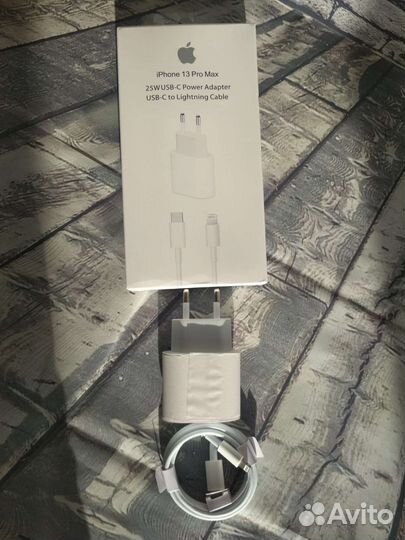 Зарядка на iPhone