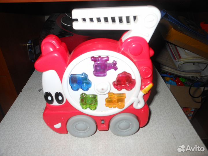 Звуковые игрушки:автобус,меч,самолёт,вертолет,джин