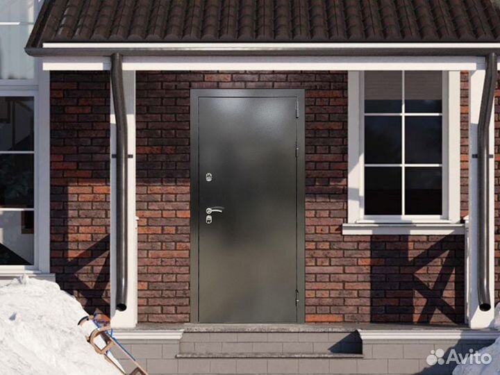Дверь входная в квартиру металлическая