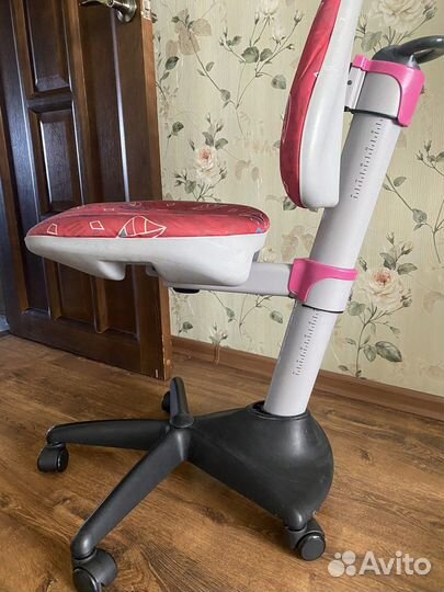 Компьютерный стул ортопедический