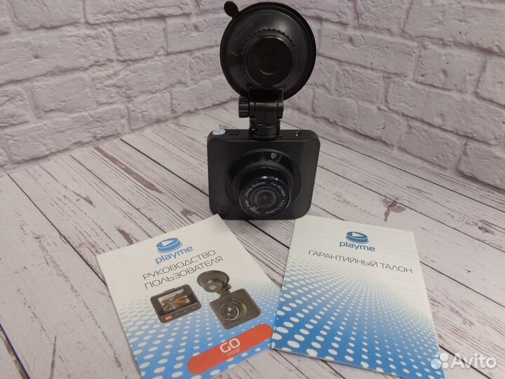 Видеорегистратор Playme GO